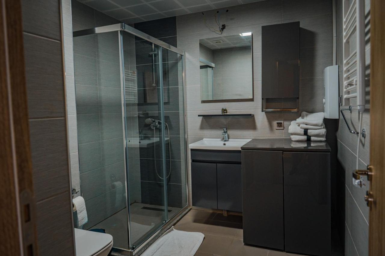 Sky Deluxe 3 Fitness & Spa Apartment สโกเปีย ภายนอก รูปภาพ